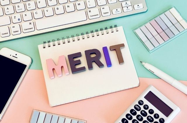 メリットの文字