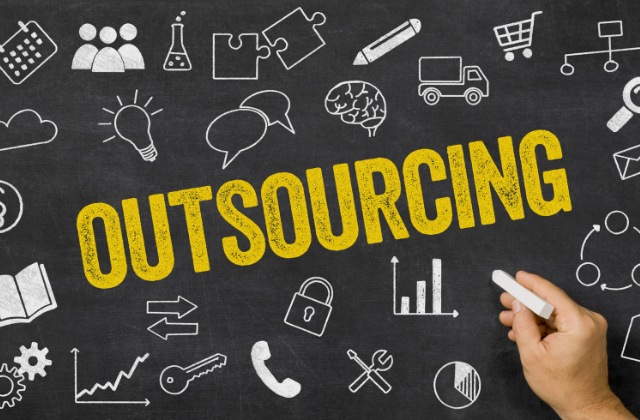 outsourcingと書かれている画像